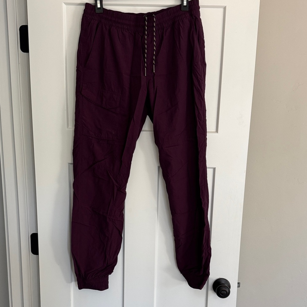 Women’s Columbia jogger hiking pants